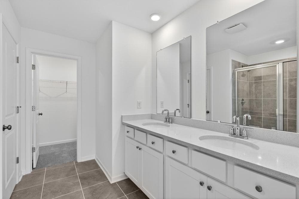 3 bedroom, 4 bathroom, 1,967 sq ft townhouse under contract at 5829 Schelton Place, Mableton, GA 30126 — photo 10