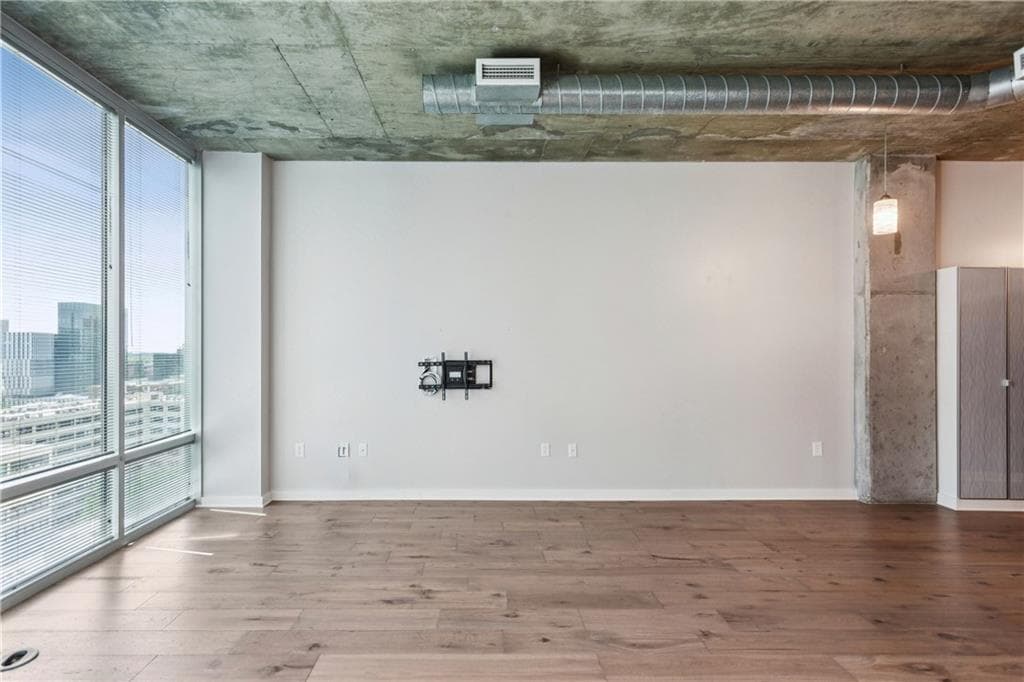 1 bedroom, 1 bathroom, 696 sq ft condominium for sale at 923 Peachtree Street 1523, Atlanta, GA 30309 — photo 5