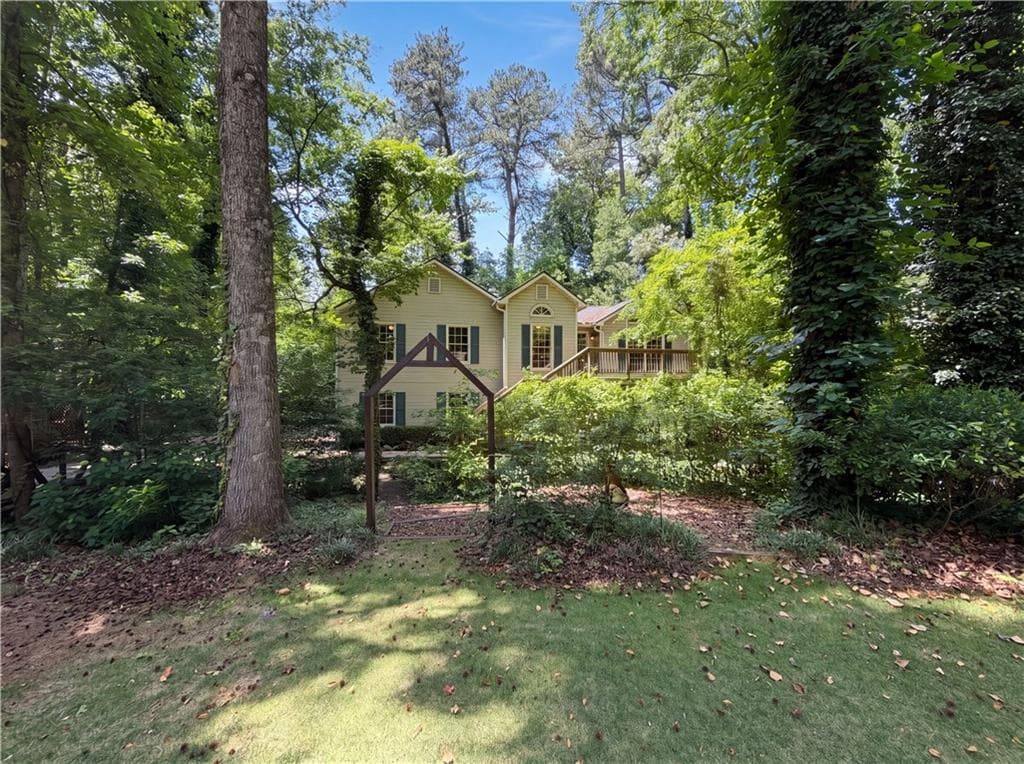 4 bedroom, 3 bathroom, 3,676 sq ft single family residence under contract at 2623 Wellington Drive, Marietta, GA 30062