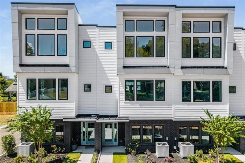 3 bedroom, 4 bathroom, 1,988 sq ft townhouse for sale at 404 Linden Avenue 17, Atlanta, GA 30308 — photo 1 of 52