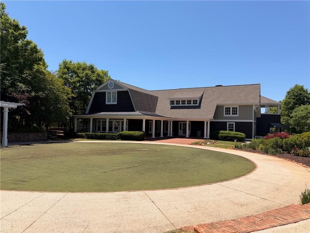 2 bedroom, 3 bathroom, 1,168 sq ft condominium under contract at 1035 Barnett Shoals Road 623, Athens, GA 30605 — photo 3