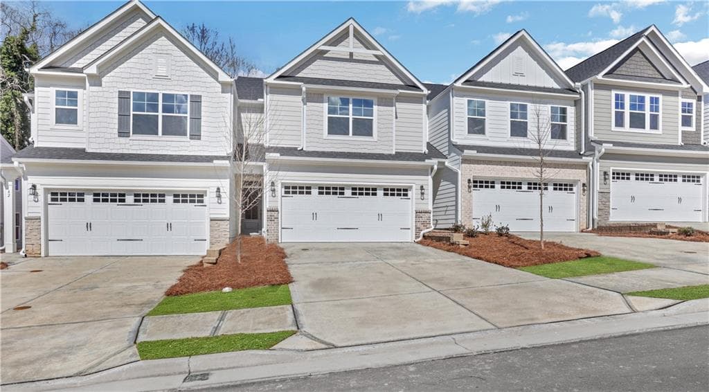 3 bedroom, 3 bathroom, 2,062 sq ft townhouse under contract at 3 Trace Bluff, Dawsonville, GA 30534 — photo 3