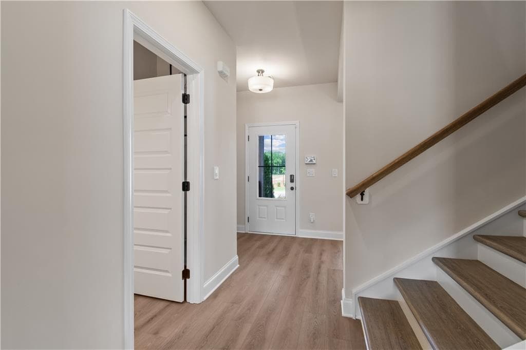 4 bedroom, 3 bathroom, 2,250 sq ft single family residence for sale at 62 Avian Way, Auburn, GA 30011 — photo 5