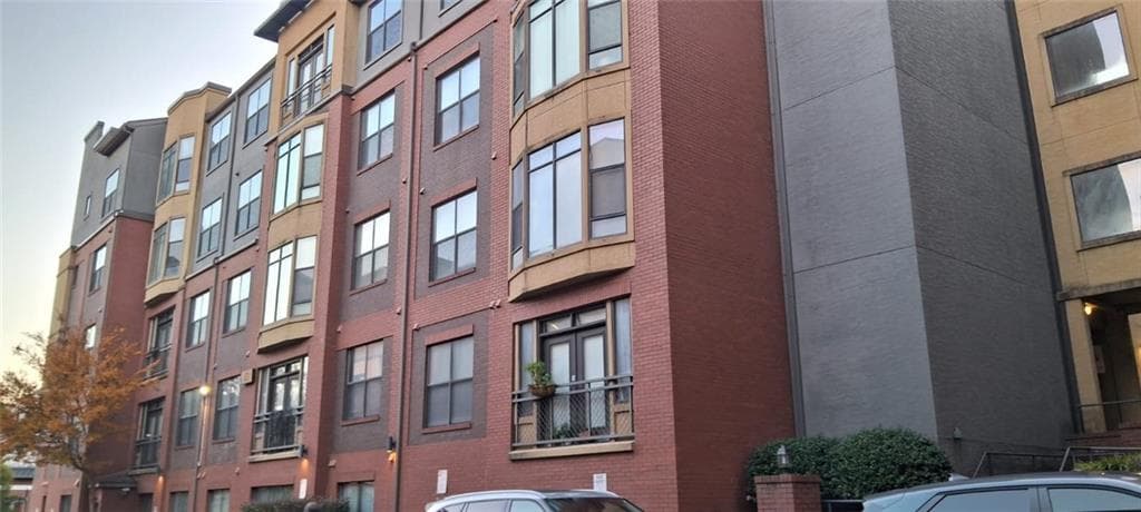 2 bedroom, 2 bathroom, 1,155 sq ft condominium for sale at 400 17th Street 2129, Atlanta, GA 30363 — photo 3