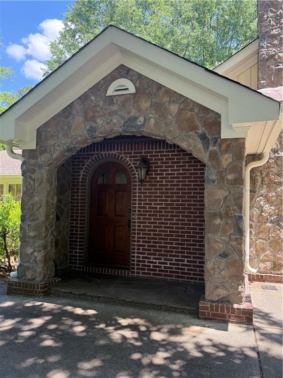 3 bedroom, 3 bathroom, 2,763 sq ft single family residence for sale at 224 Hillcrest Drive, Calhoun, GA 30701 — photo 3