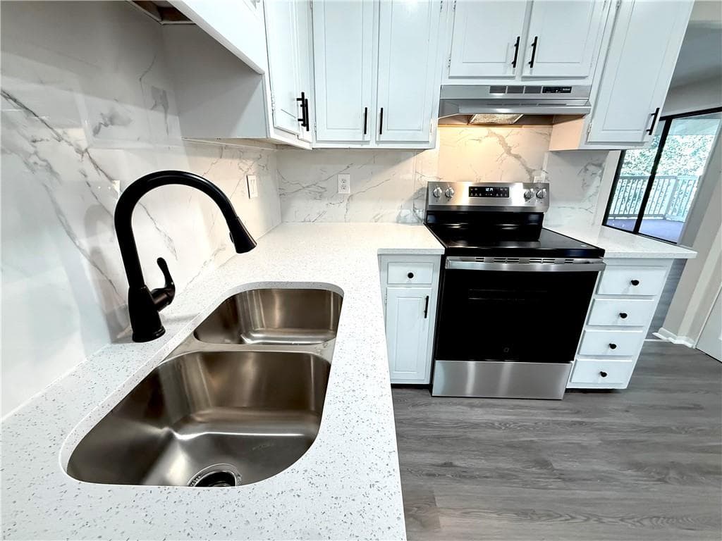 2 bedroom, 2 bathroom, 1,209 sq ft condominium for sale at 2897 Torreya Way, Marietta, GA 30067 — photo 6