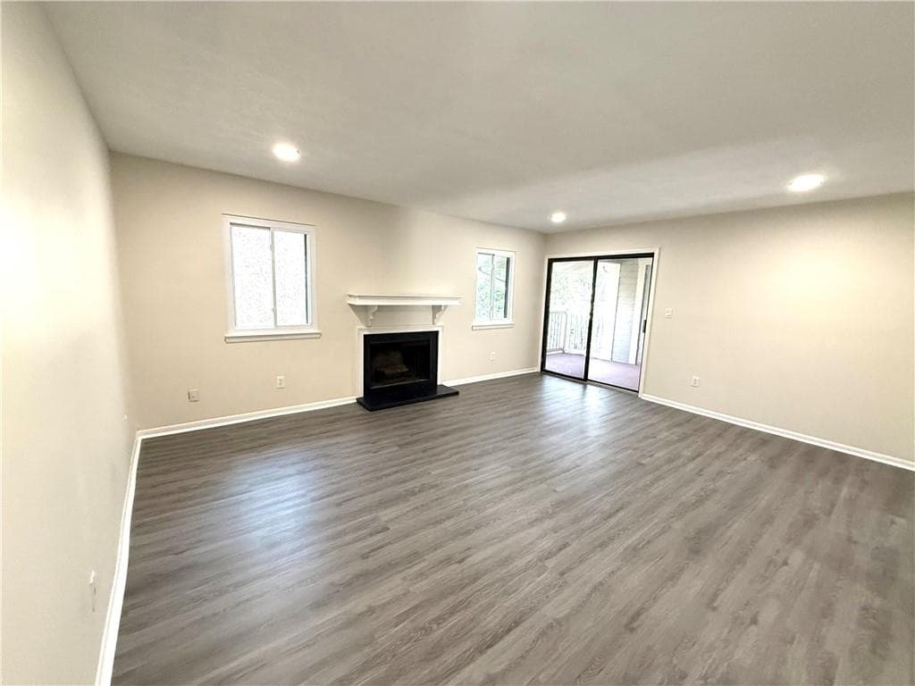 2 bedroom, 2 bathroom, 1,209 sq ft condominium for sale at 2897 Torreya Way, Marietta, GA 30067 — photo 9