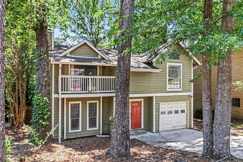 3 bedroom, 3 bathroom, 1,592 sq ft home for sale at 1012 Ascot Court, Riverdale, GA