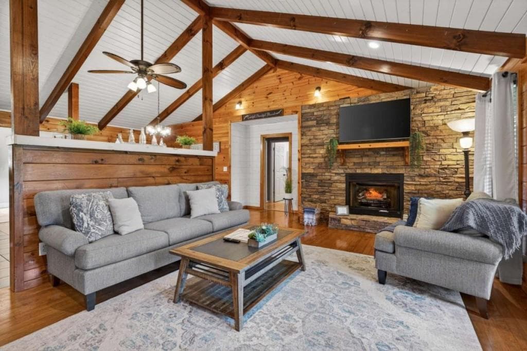 9 bedroom, 5 bathroom, 4,285 sq ft single family residence for sale at 353 Sunrise Road, Blue Ridge, GA 30513 — photo 10