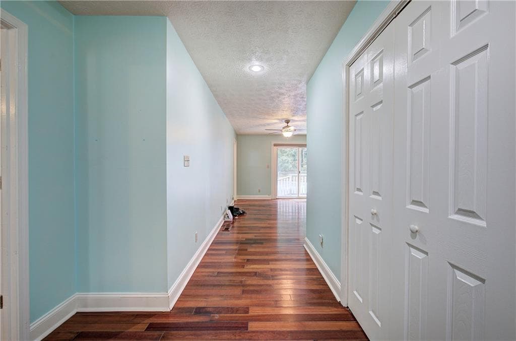 3 bedroom, 4 bathroom, 2,612 sq ft single family residence under contract at 65 Gaddis Road, Cartersville, GA 30120 — photo 6