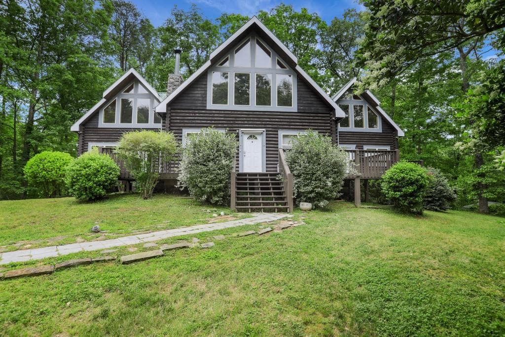 quadruplex for sale at 101 Yellow Bluff Road, Dahlonega, GA 30533