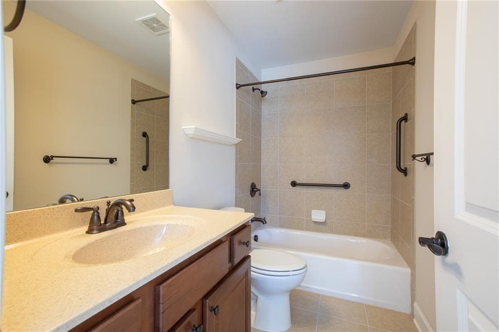 3 bedroom, 3 bathroom, 2,739 sq ft single family residence for sale at 3377 Sweet Plum Trace, Gainesville, GA 30504 — photo 6