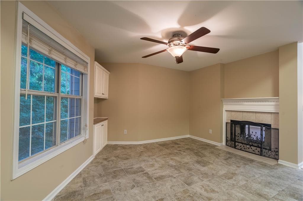4 bedroom, 3 bathroom, 2,177 sq ft single family residence for sale at 3601 Anna Lane, Kennesaw, GA 30144 — photo 9