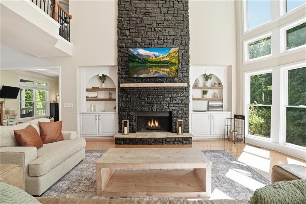 5 bedroom, 5 bathroom, 6,300 sq ft single family residence for sale at 6670 Bridge Brook Ovlk, Cumming, GA 30028 — photo 4