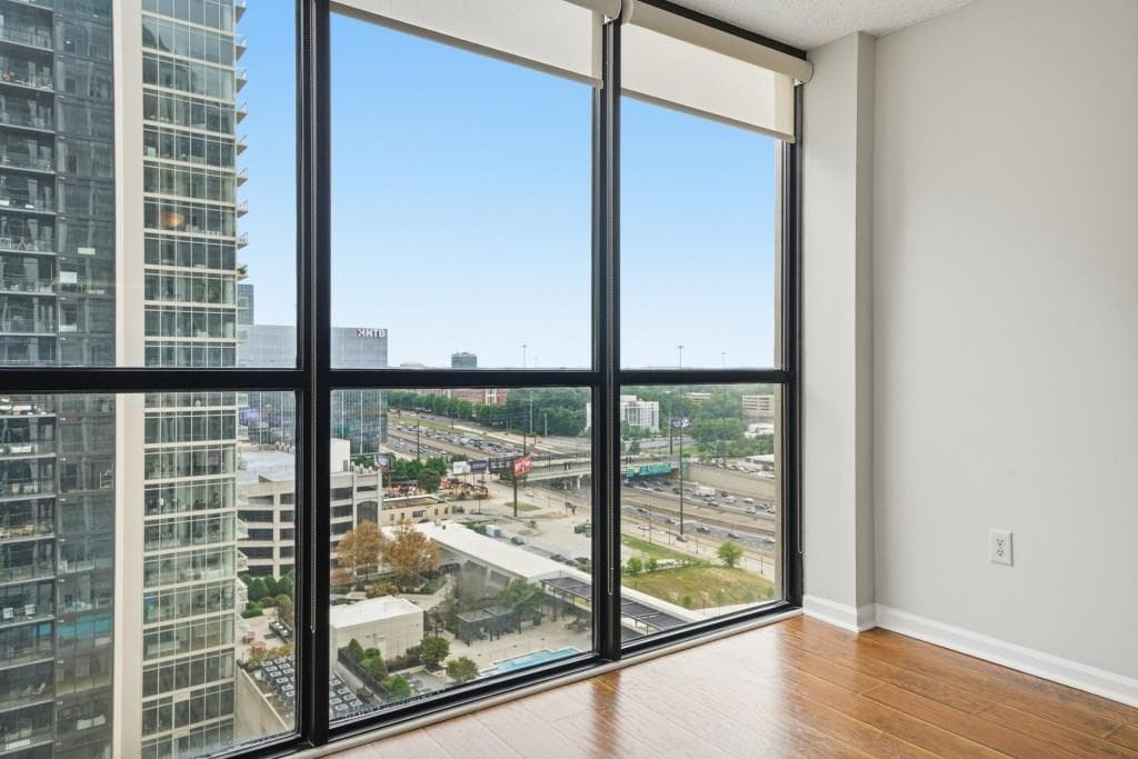 2 bedroom, 2 bathroom, 1,028 sq ft condominium for sale at 1280 W Peachtree Street 2009, Atlanta, GA 30309 — photo 5