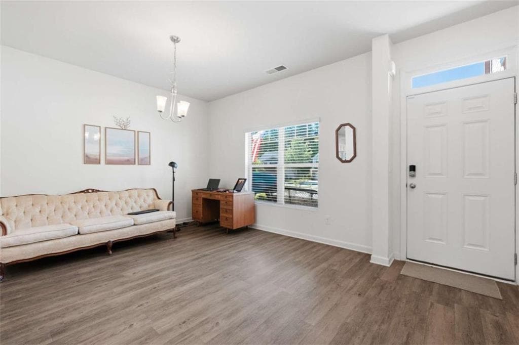 4 bedroom, 3 bathroom, 2,288 sq ft single family residence for sale at 5760 Barrington Run, Union City, GA 30291 — photo 8