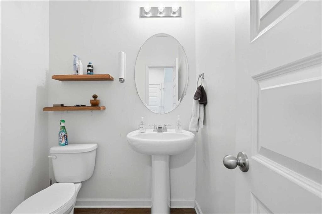 4 bedroom, 3 bathroom, 2,288 sq ft single family residence for sale at 5760 Barrington Run, Union City, GA 30291 — photo 9
