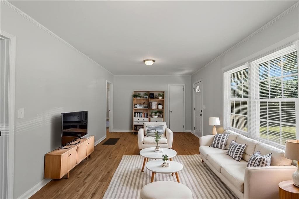 3 bedroom, 1 bathroom, 1,000 sq ft single family residence for sale at 2666 Blount Street, Atlanta, GA 30344 — photo 2