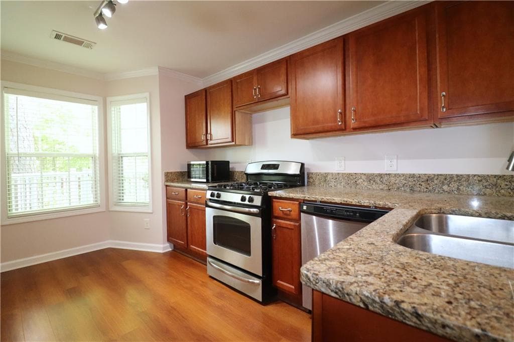 2 bedroom, 2 bathroom, 1,140 sq ft condominium under contract at 3900 Riverlook Parkway 209, Marietta, GA 30067 — photo 10
