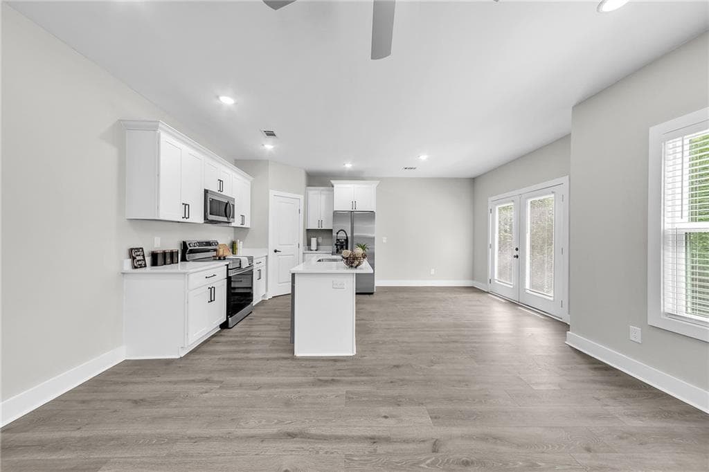 3 bedroom, 3 bathroom, 1,711 sq ft single family residence under contract at 717 Scales Street, Griffin, GA 30224 — photo 7