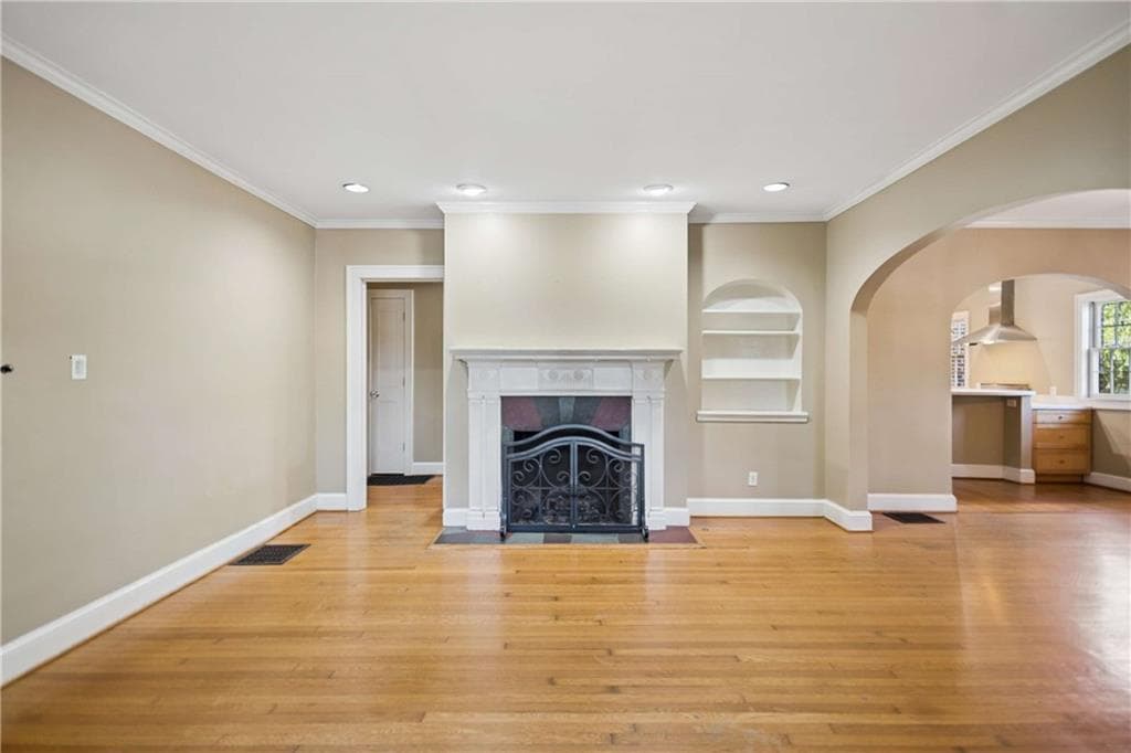 2 bedroom, 2 bathroom single family residence under contract at 1547 Johnson Road, Atlanta, GA 30306 — photo 8