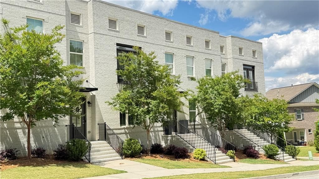 3 bedroom, 4 bathroom, 2,706 sq ft townhouse for rent at 227 Nash Street, Lawrenceville, GA 30046 for $2,675 a month — photo 2