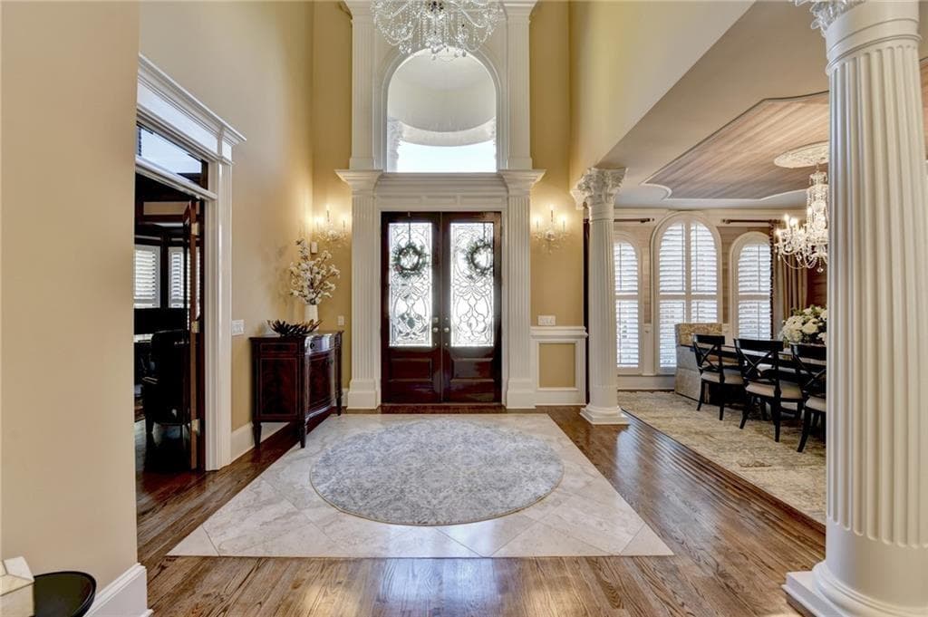 5 bedroom, 8 bathroom, 7,299 sq ft single family residence under contract at 6680 Sunbriar Drive, Cumming, GA 30040 — photo 5