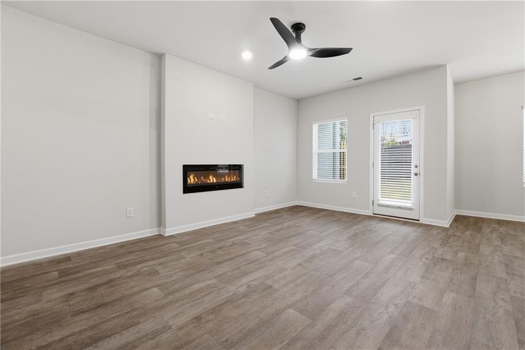 4 bedroom, 3 bathroom, 1,827 sq ft townhouse under contract at 3212 Winding Waters Way, Powder Springs, GA 30127 — photo 10