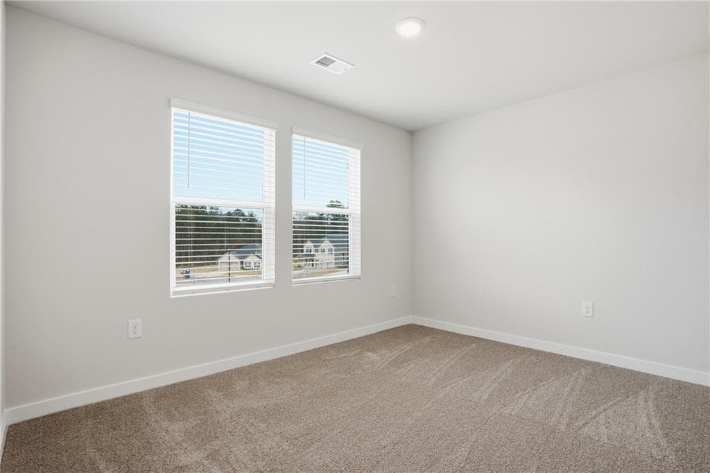 4 bedroom, 3 bathroom, 2,350 sq ft single family residence under contract at 331 Jarrett Street, Fairburn, GA 30213 — photo 7