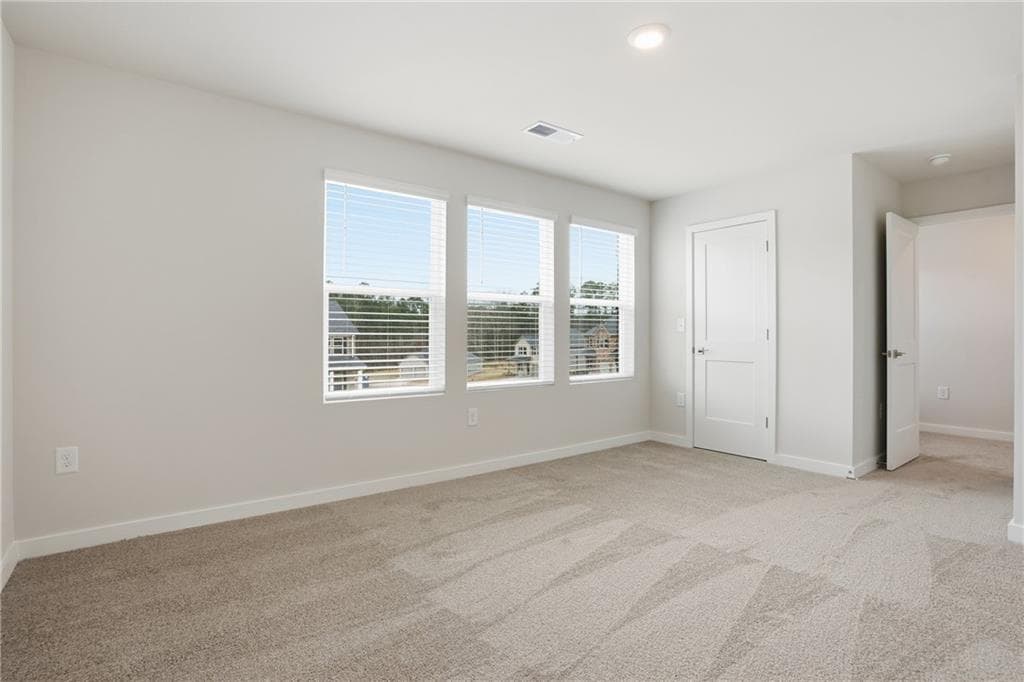 4 bedroom, 3 bathroom, 2,350 sq ft single family residence under contract at 331 Jarrett Street, Fairburn, GA 30213 — photo 9