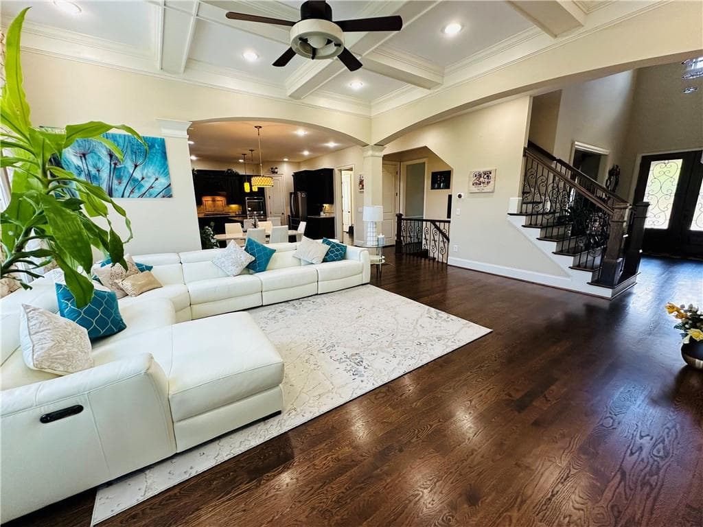 7 bedroom, 6 bathroom, 5,992 sq ft single family residence for rent at 6125 Read Road, Suwanee, GA 30024 for $5,495 a month — photo 6