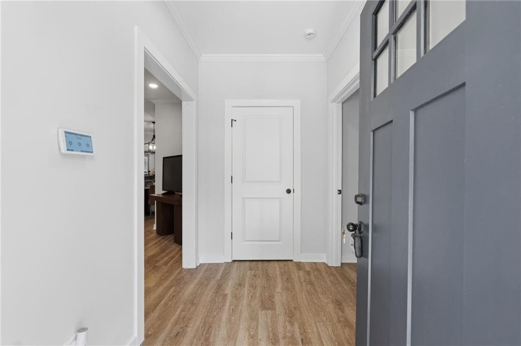 4 bedroom, 2 bathroom, 1,788 sq ft single family residence for sale at 595 English Avenue, Atlanta, GA 30318 — photo 2