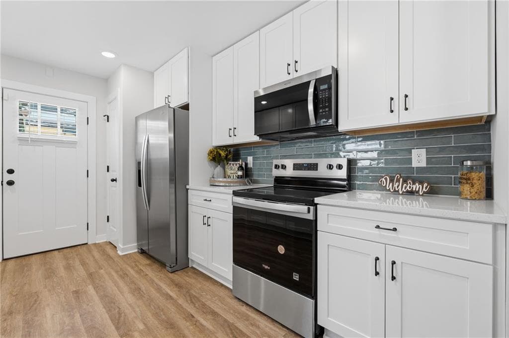4 bedroom, 2 bathroom, 1,788 sq ft single family residence for sale at 595 English Avenue, Atlanta, GA 30318 — photo 8