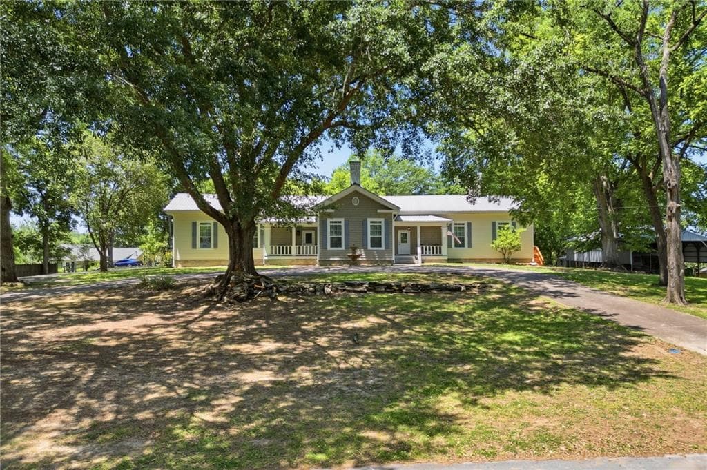5 bedroom, 4 bathroom, 4,309 sq ft single family residence for sale at 703 Forrest Avenue, Rockmart, GA 30153 — photo 4