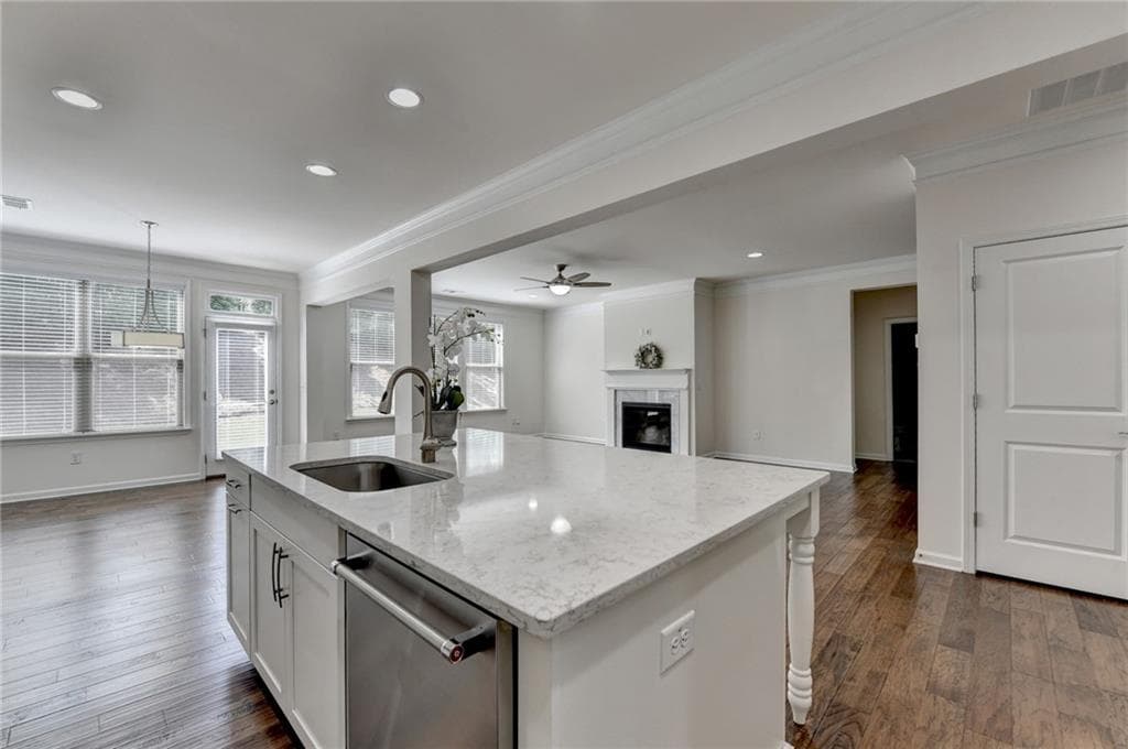 5 bedroom, 4 bathroom, 3,302 sq ft single family residence under contract at 199 Marlow Drive, Woodstock, GA 30188 — photo 10