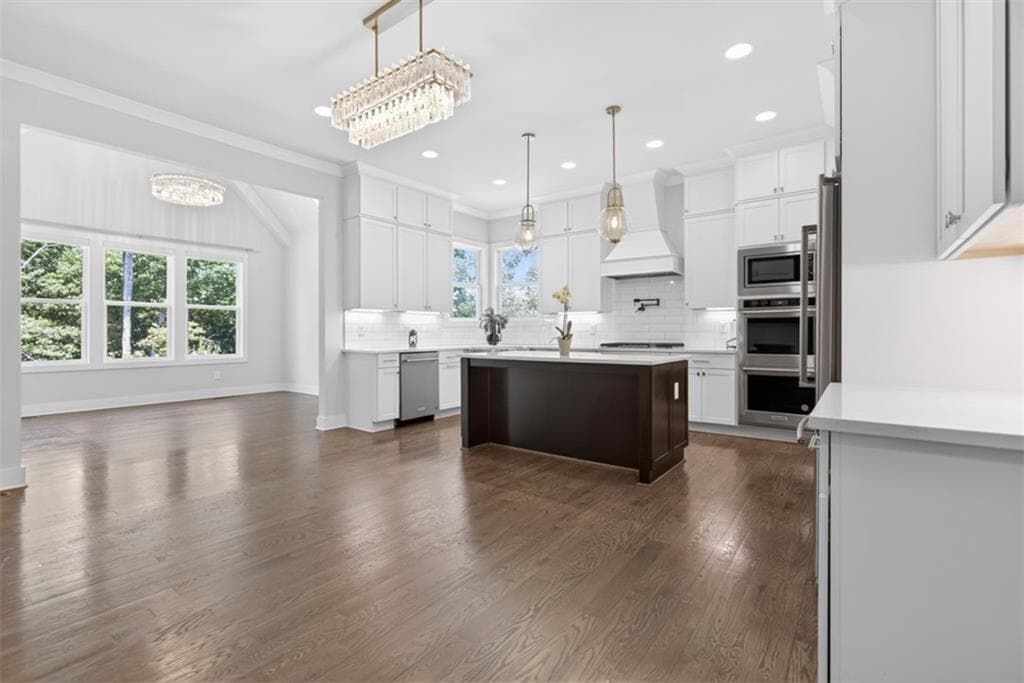 6 bedroom, 7 bathroom, 6,350 sq ft single family residence for sale at 3528 N Bogan Road, Buford, GA 30519 — photo 10
