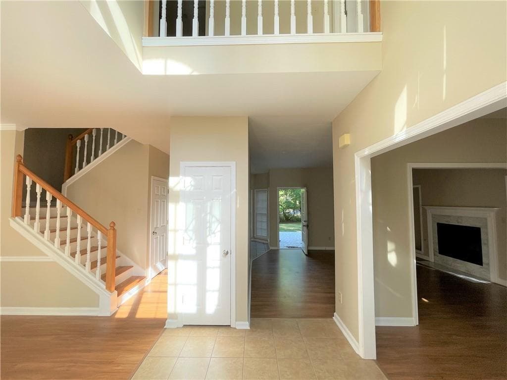 4 bedroom, 4 bathroom, 2,234 sq ft single family residence for rent at 10730 Pinewalk Forest Circle, Alpharetta, GA 30022 for $3,000 a month — photo 3