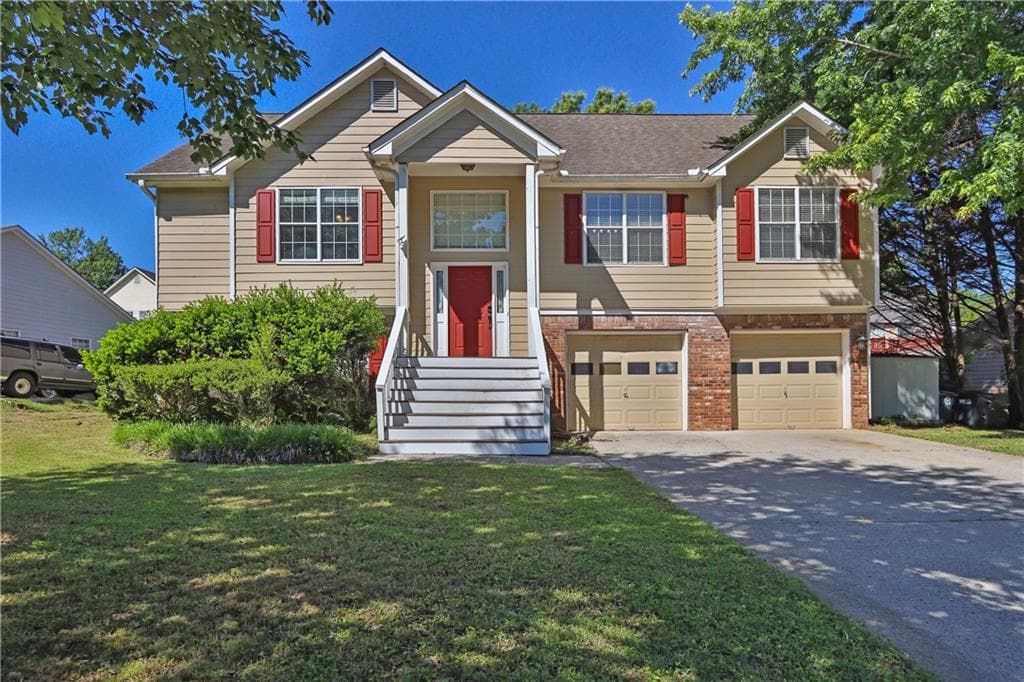 5 bedroom, 3 bathroom, 2,247 sq ft single family residence under contract at 5870 Tallant Drive, Sugar Hill, GA 30518