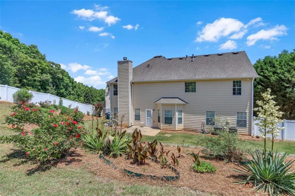 5 bedroom, 3 bathroom, 3,547 sq ft single family residence for sale at 2393 Watson Fain Trail, Loganville, GA 30052 — photo 7