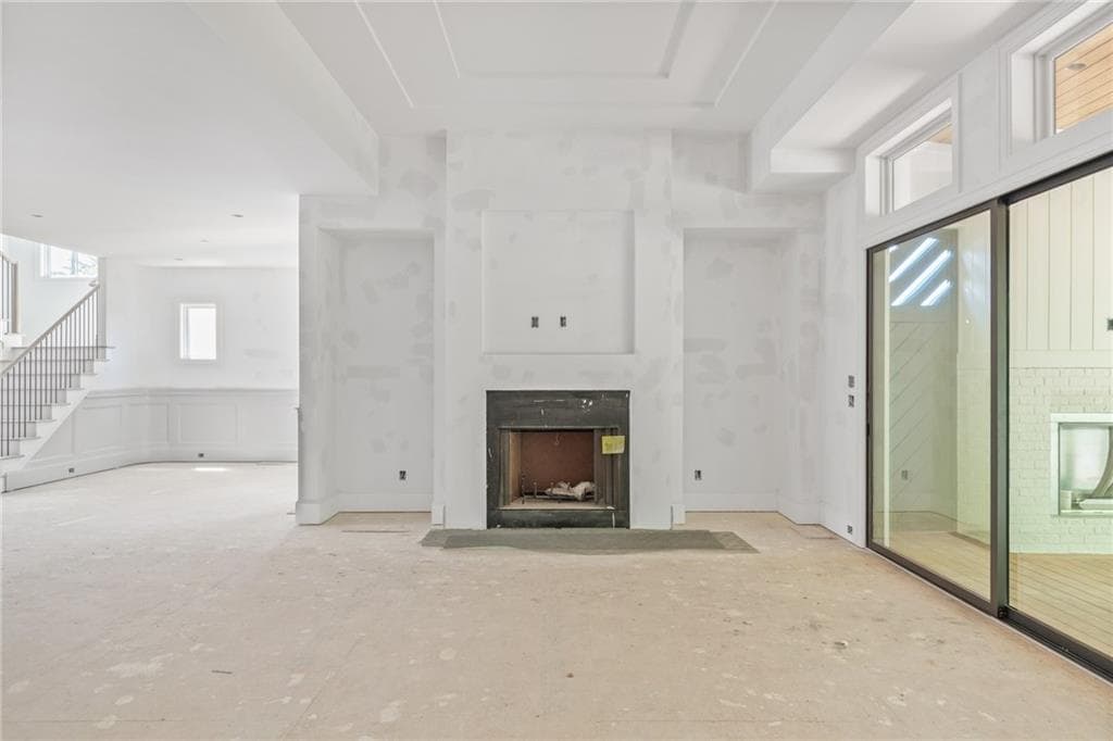 5 bedroom, 5 bathroom, 5,100 sq ft single family residence under contract at 10910 Woodstock Road, Roswell, GA 30075 — photo 10
