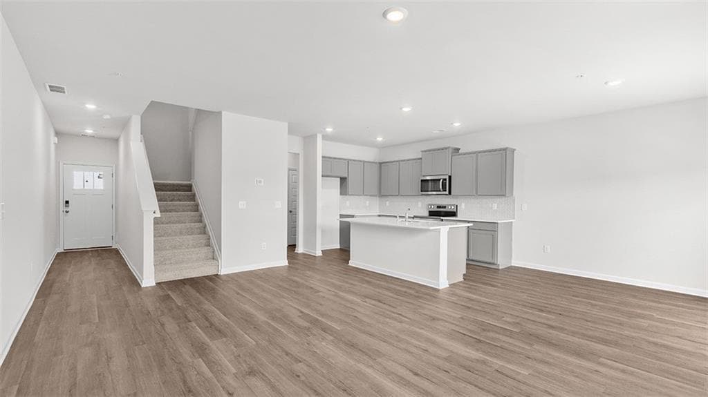 3 bedroom, 3 bathroom townhouse for sale at 242 Sound Circle, Stockbridge, GA 30281 — photo 6