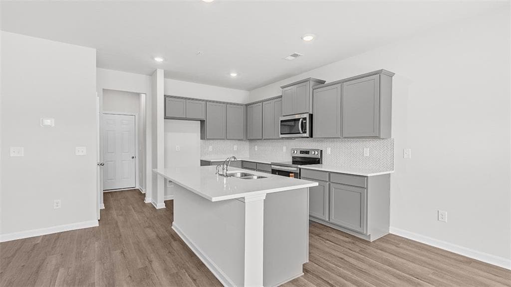 3 bedroom, 3 bathroom townhouse for sale at 242 Sound Circle, Stockbridge, GA 30281 — photo 7