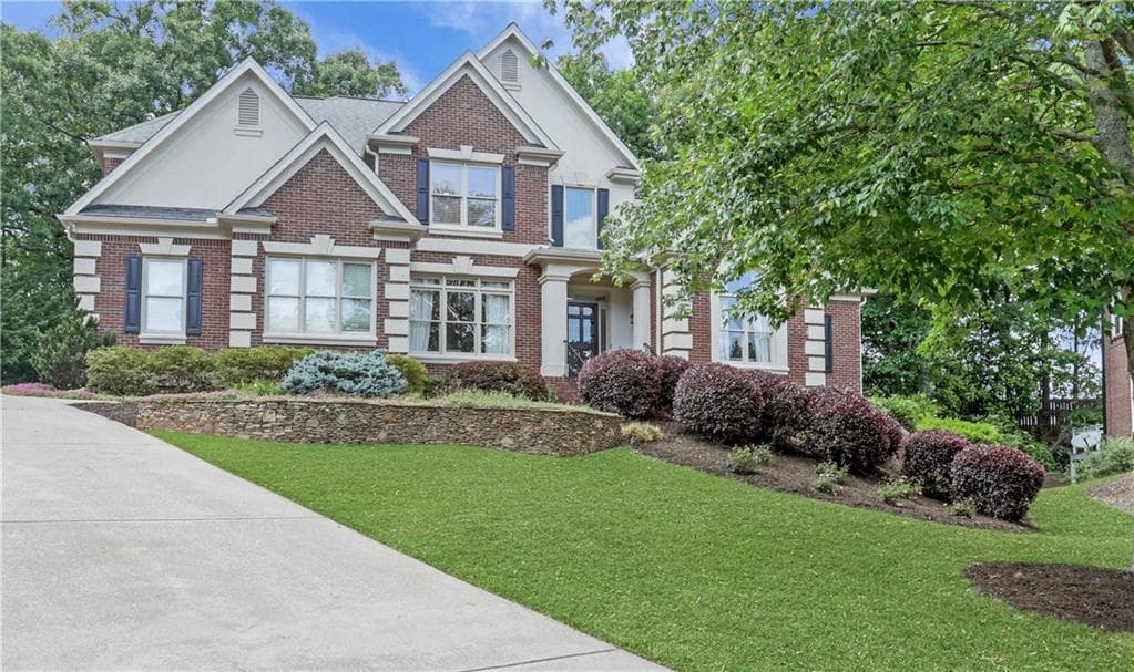4 bedroom, 4 bathroom, 3,084 sq ft single family residence sold at 550 Heron Run Court, Milton, GA 30004