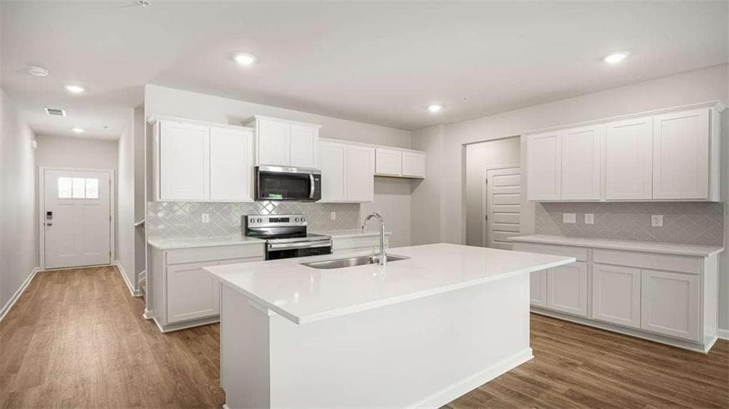 3 bedroom, 3 bathroom townhouse for sale at 236 Sound Circle, Stockbridge, GA 30281 — photo 6