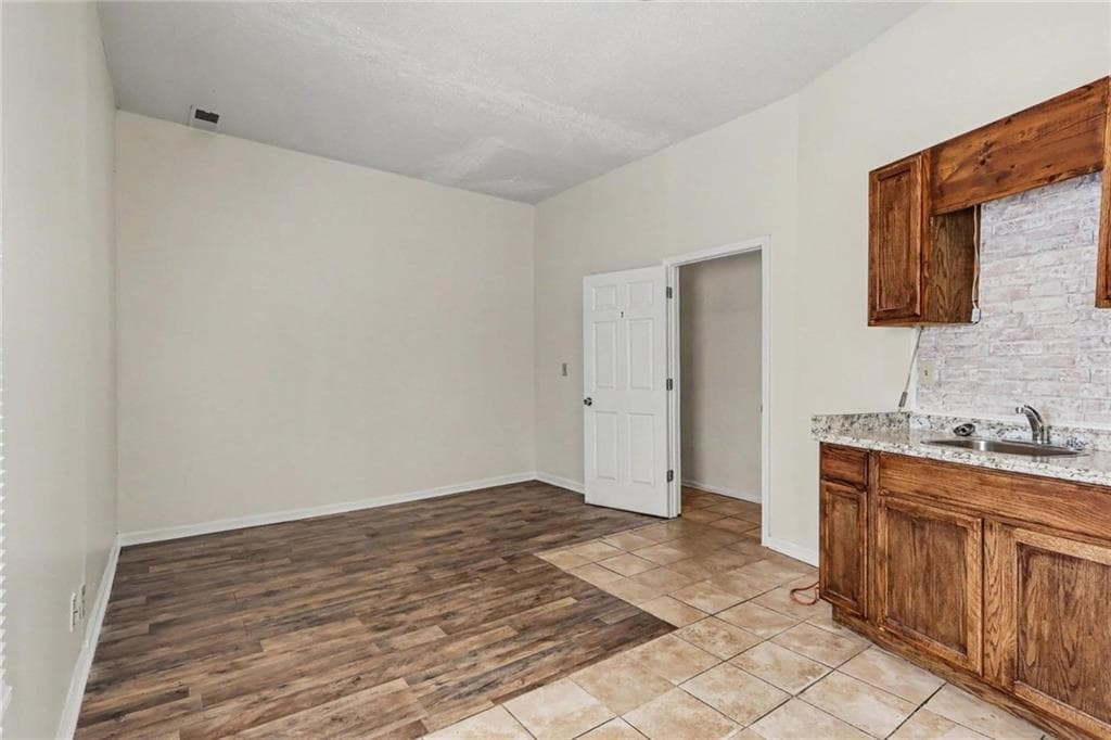 4 bedroom, 4 bathroom, 948 sq ft single family residence for sale at 60 Ormond Street, Atlanta, GA 30315 — photo 6