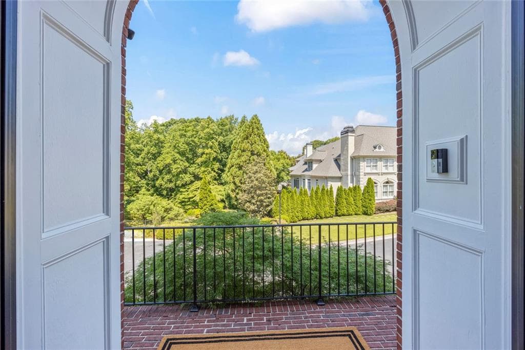 5 bedroom, 6 bathroom, 6,299 sq ft single family residence for sale at 2306 Garden Park Drive, Smyrna, GA 30080 — photo 8
