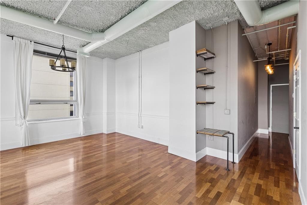 1 bedroom, 1 bathroom, 591 sq ft condominium for sale at 20 Marietta Street #15E, Atlanta, GA 30303 — photo 5