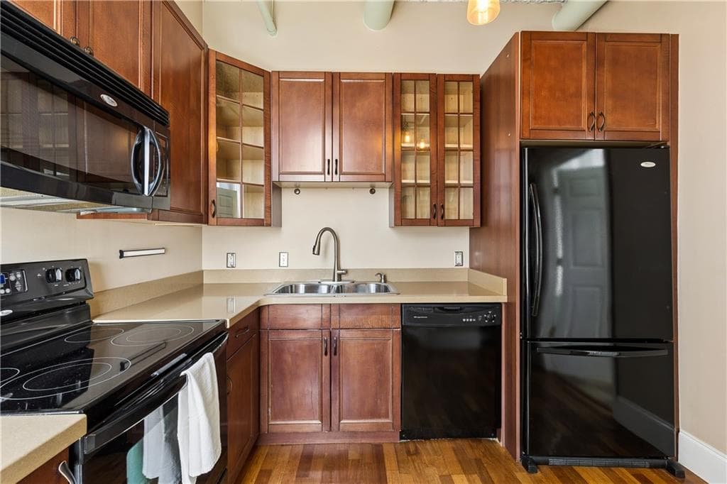1 bedroom, 1 bathroom, 591 sq ft condominium for sale at 20 Marietta Street #15E, Atlanta, GA 30303 — photo 9