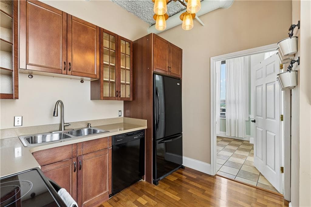 1 bedroom, 1 bathroom, 591 sq ft condominium for sale at 20 Marietta Street #15E, Atlanta, GA 30303 — photo 10