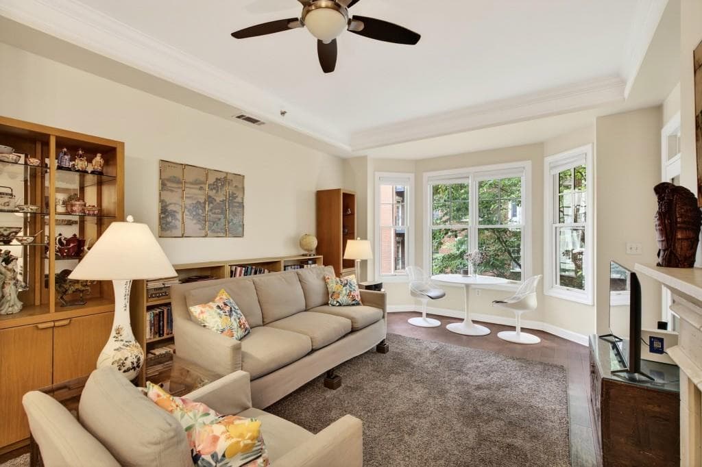 2 bedroom, 1 bathroom, 1,100 sq ft condominium for sale at 850 Piedmont Avenue 2306, Atlanta, GA 30308 — photo 4